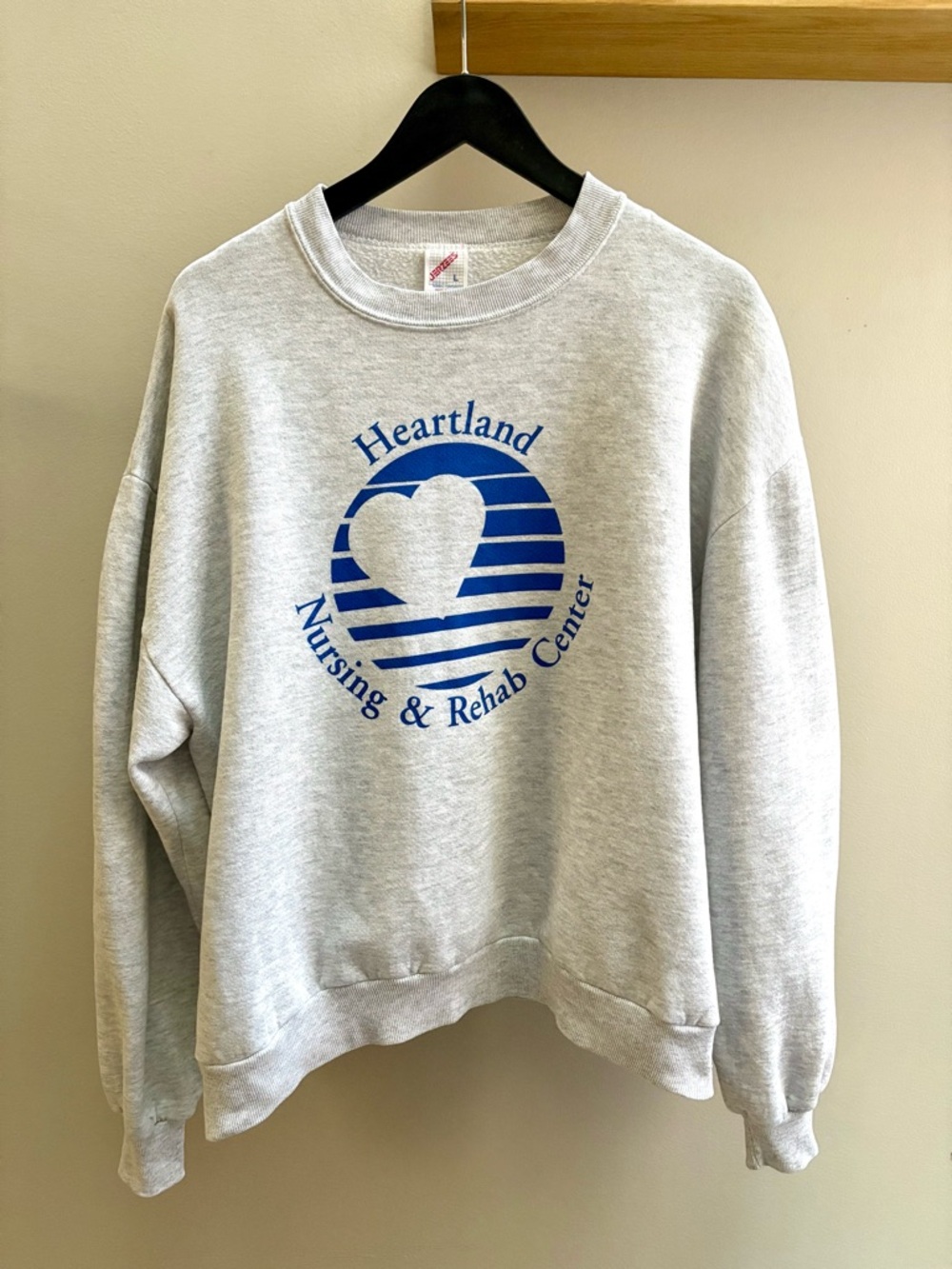 Heartland Nursing & Rehab Center VTG 90s Jerzees crewneck L Made in USA